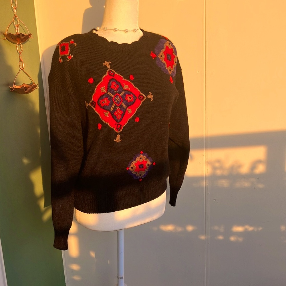 Vintage 80s 90s Black Geometric Print Sweater